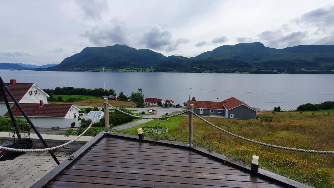 Kvernesfjorden Apartments Steinsgrenda Экстерьер фото