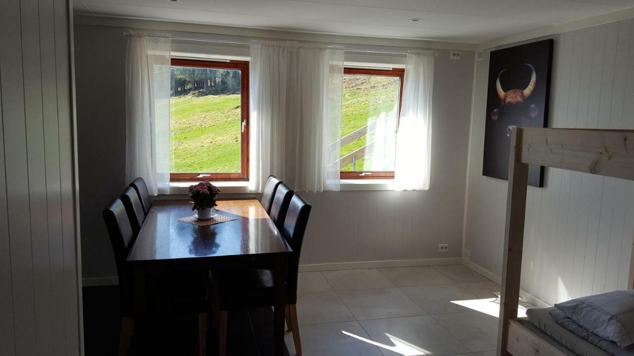 Kvernesfjorden Apartments Steinsgrenda Экстерьер фото